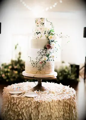Hand-painted garden wedding cake idea