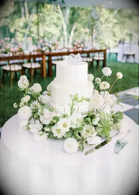Simple white wedding cake garden wedding idea