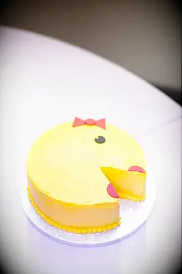 Mrs. Pac-Man shaped groom