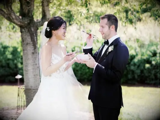 noodle unity ceremony during first look