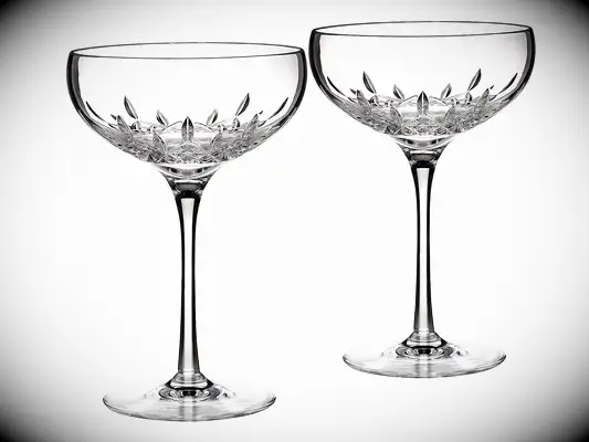 Crystal champagne glasses for wedding