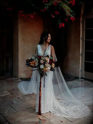 winter wedding ideas velvet ribbon bouquet