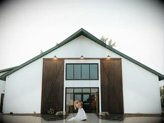 Lone Oak Farm Event Venue