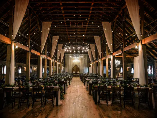 Springville Ranch barn wedding venue