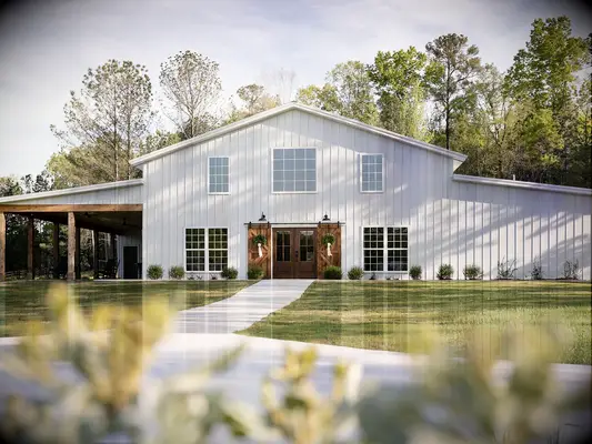Docenas de magníficos lugares de boda de Grange para darle vida a su día inspirado en la granja