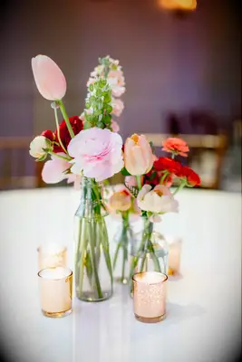 Minimal Spring Flower Wedding Centerpiece