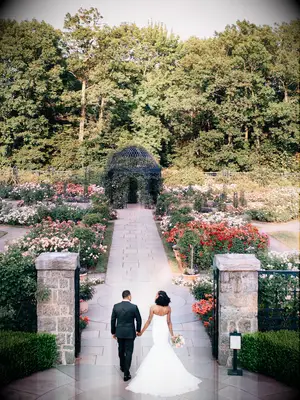 Garden wedding venue in New York, New York.
