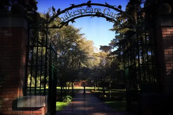 A sunny afternoon in Shakespeare