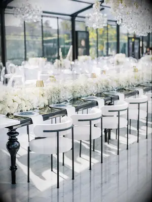 White rose and baby breath runner