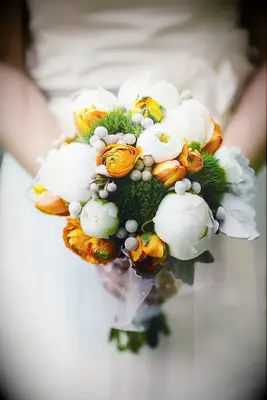 Bewitching, Bold Tulip Bouquet