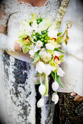 Charming Cascading Tulip Bouquet
