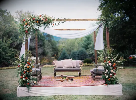 Rustic mandap with rug underneath