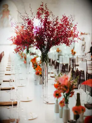 Bold foliage centerpieces at a fall wedding