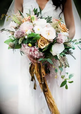Bohemian-style fall wedding bouquet