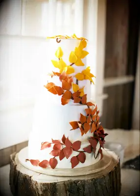 Wedding cake with faux autumn leaves