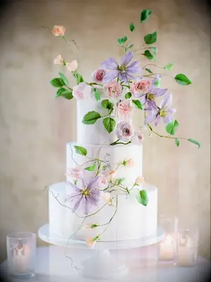 3 tier wedding cake