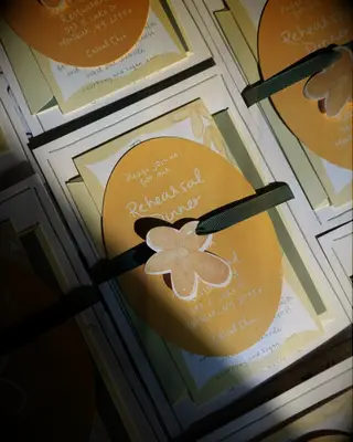 Yellow cute flower stationery set