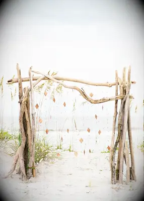 Driftwood wedding arch DIY wedding decoration