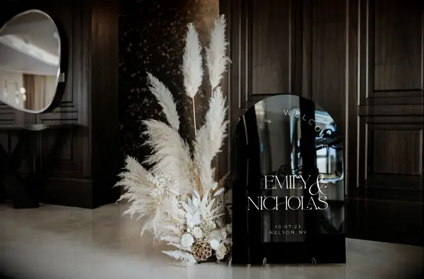 Black Arched Etsy Wedding Welcome Sign