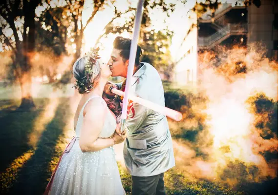 Star Wars lightsaber fun wedding photo idea