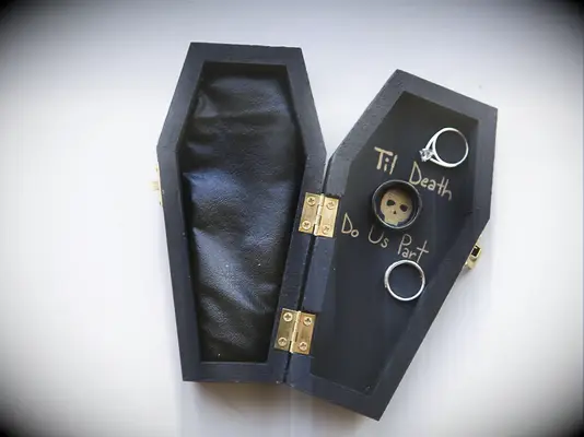 Halloween coffin wedding ring box