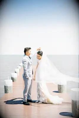Dockside wedding photography for your beach celebration