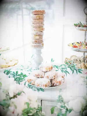 doughnut buffet at wedding