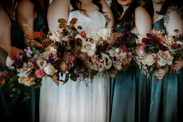 Rustic Fall Bouquets With Leaves, Roses and Viburnum