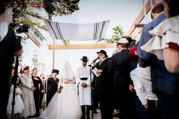 21 Jüdische Hochzeitslieder, um Liebe und Glaube zu feiern