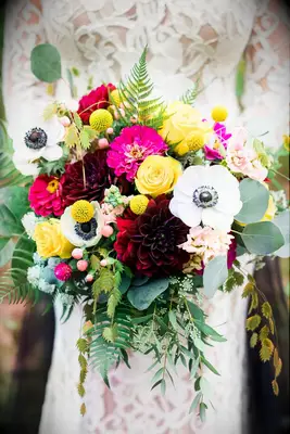 Whimsical dahlia bouquet