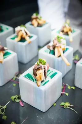 Fries and steak appetizers for your summer wedding reception