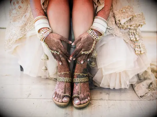 Hand and foot henna tattoos