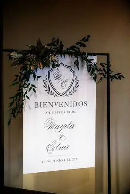 Black and white ceremony sign 