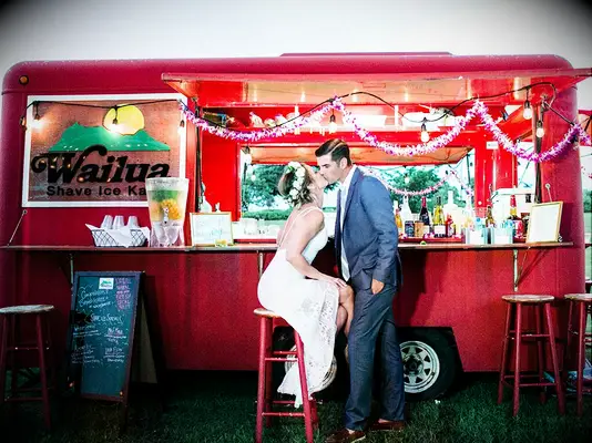 Shaved ice truck at summer wedding