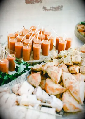 Postwedding brunch wedding food trend