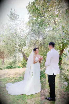 Simple Outdoor Wedding Ceremony in Tuscany