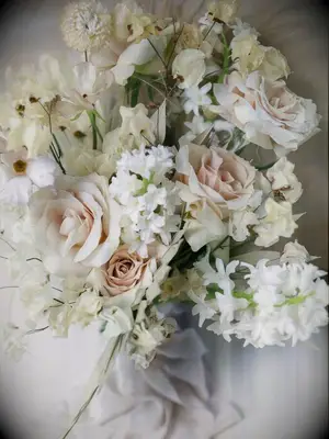 Beige bouquet
