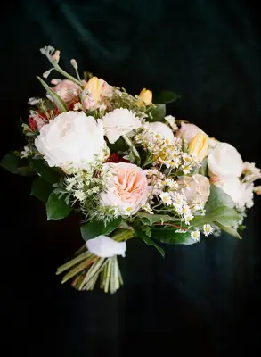 Classic garden rose bouquet
