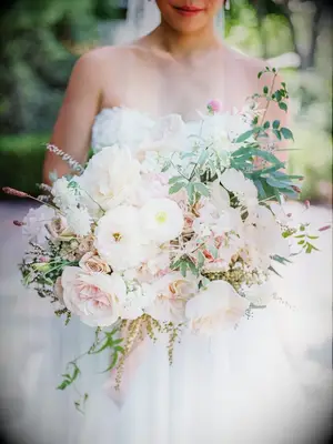 romantic blush-hued bouquet