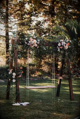 Floral swing set