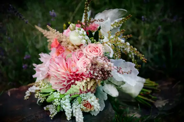 Hand-Tied Garden Bouquet