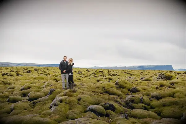 Iceland hiking engagement photo ideas