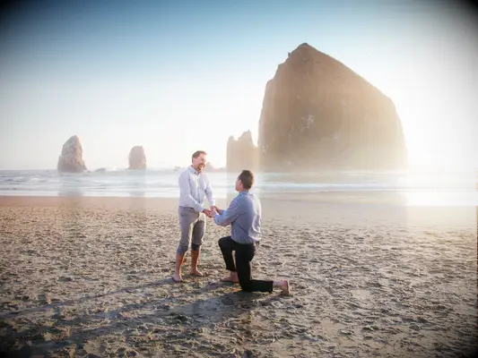 Romantic proposal on the beach