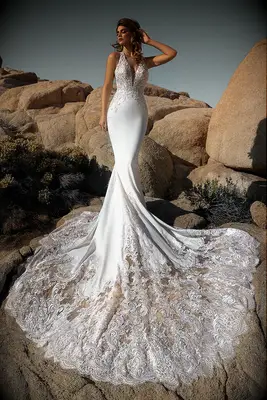 mermaid dress with dramatic train and beaded top