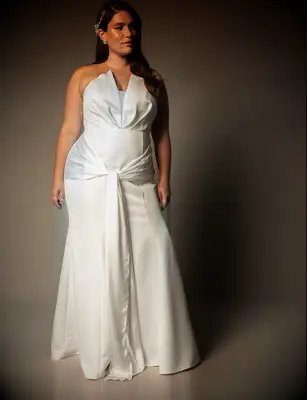 Mermaid style plus size wedding dress by ELOQUII. 