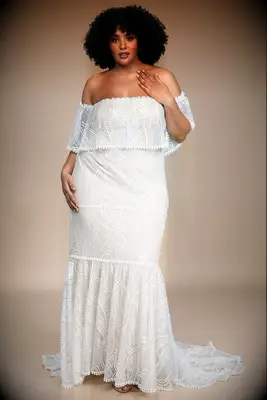 Bohemian plus size wedding dress by Lulus. 
