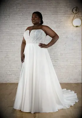 Stella York strapless wedding dress for bigger busts