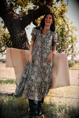 tuckernuck maternity wedding guest dress