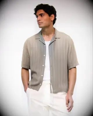 Abercrombie Camp Collar Cropped Button-Up Shirt