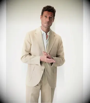 Buck Mason Italian Twill Graduate Blazer for the perfect backyard wedding